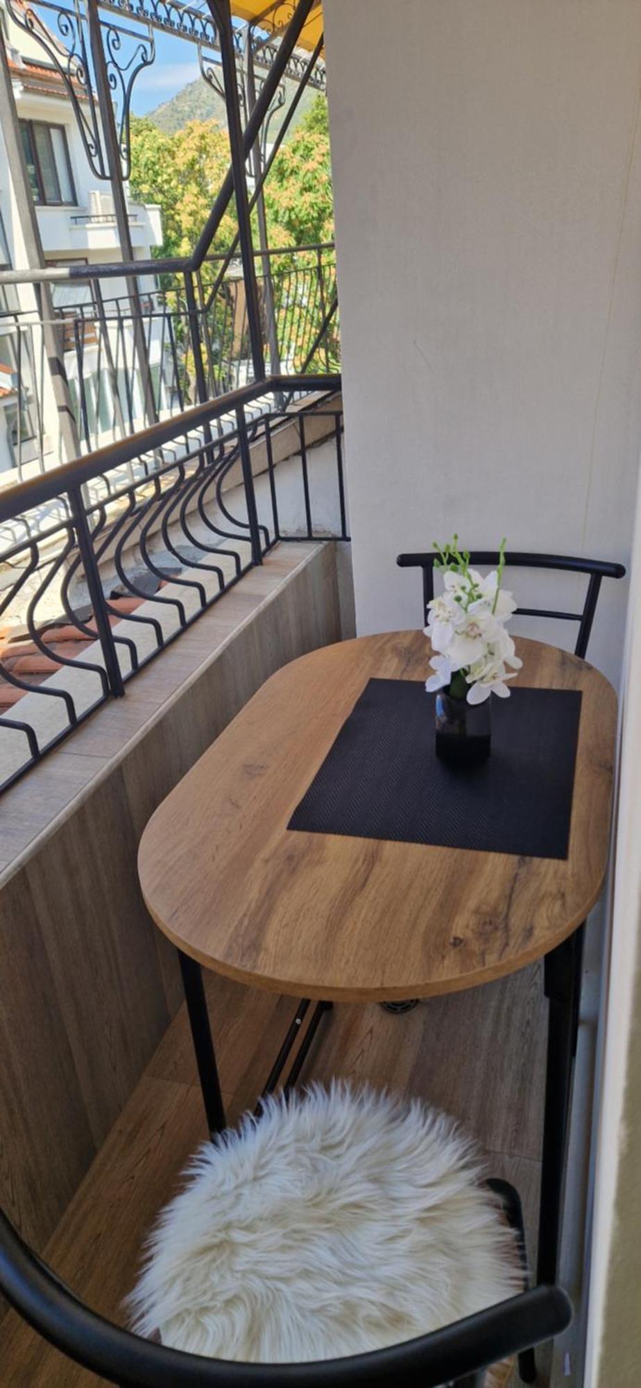 Black And White Apartment Karlovo Exterior foto